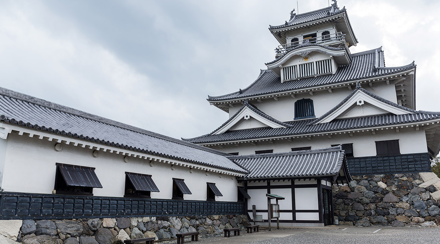 Hikone Castle: Day Trip to Hikone from Osaka